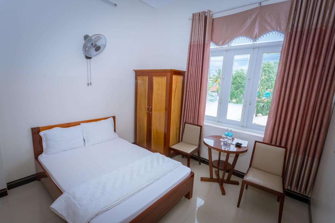Khach San Son Ha Hotel Kon Tum Exterior photo