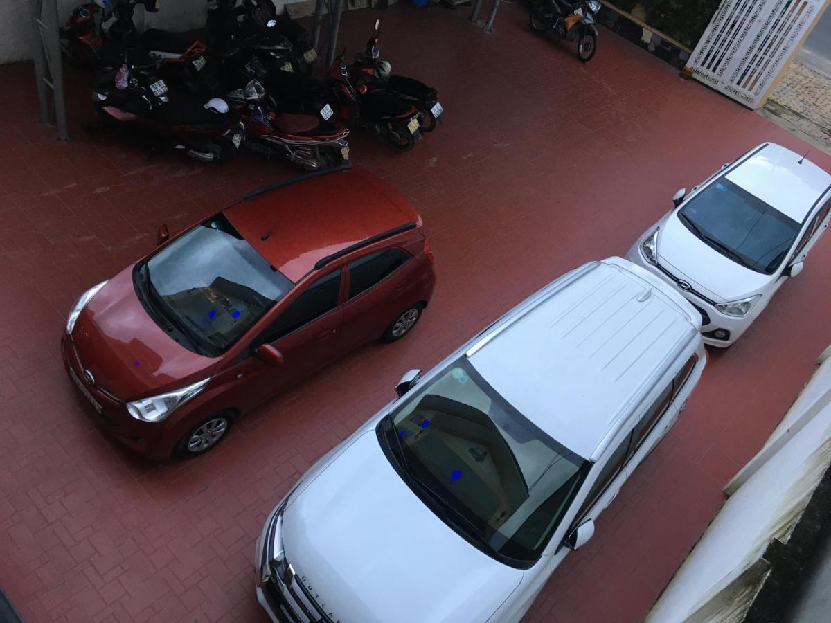 Khach San Son Ha Hotel Kon Tum Exterior photo